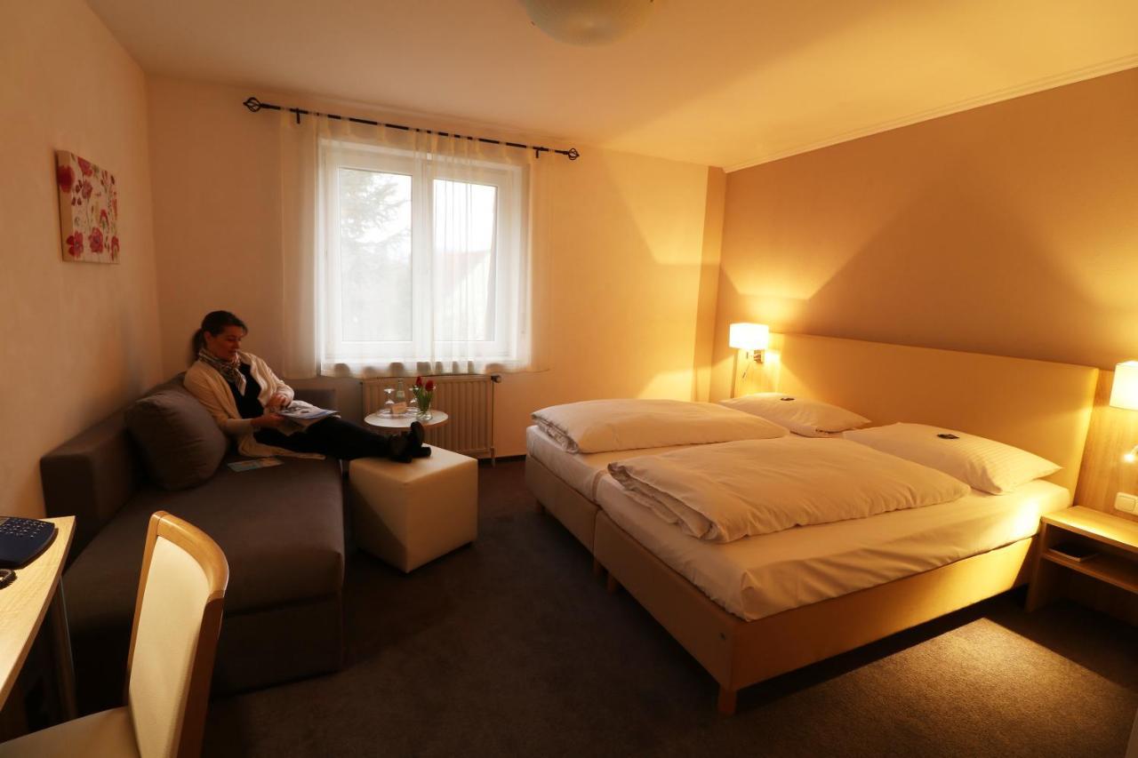 Hotel Central Цивен Екстериор снимка