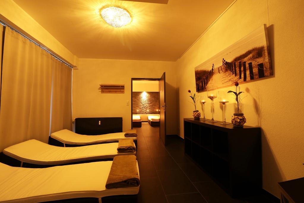 Hotel Central Цивен Екстериор снимка